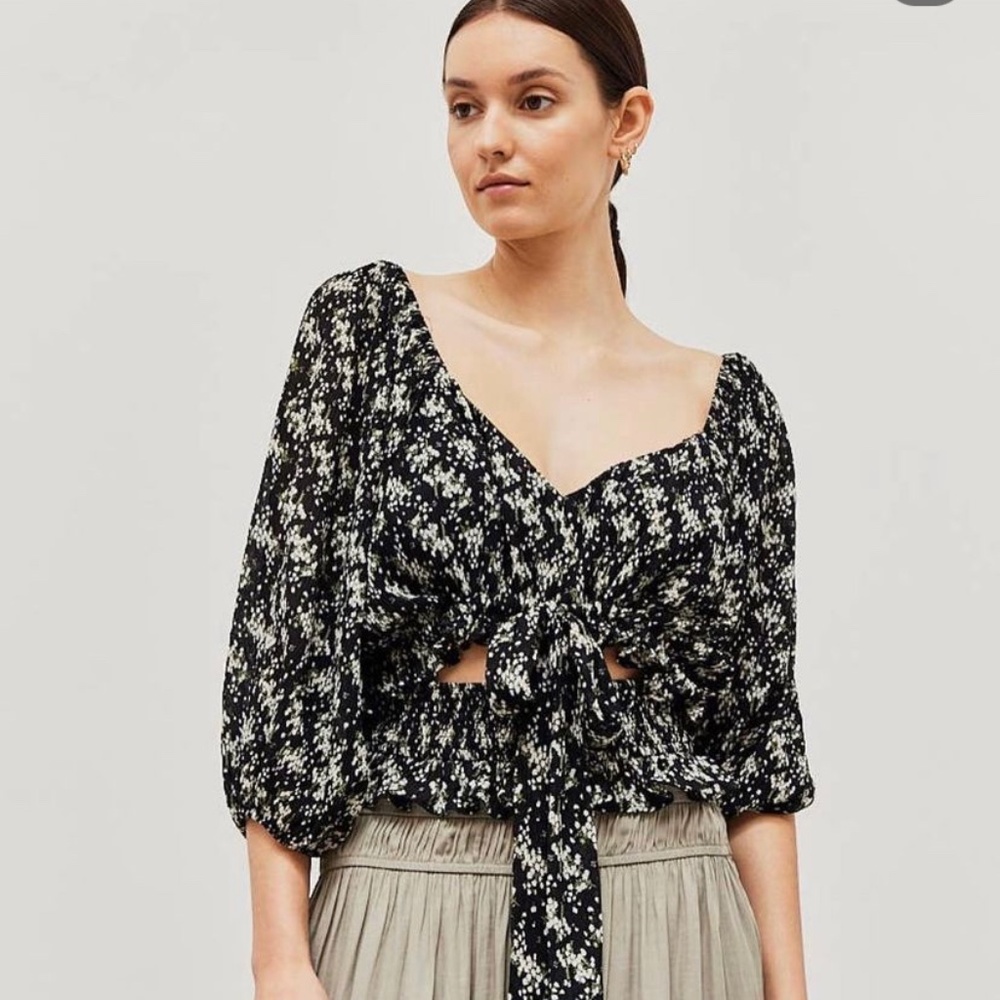 Good&Gather Floral Cut-out Top